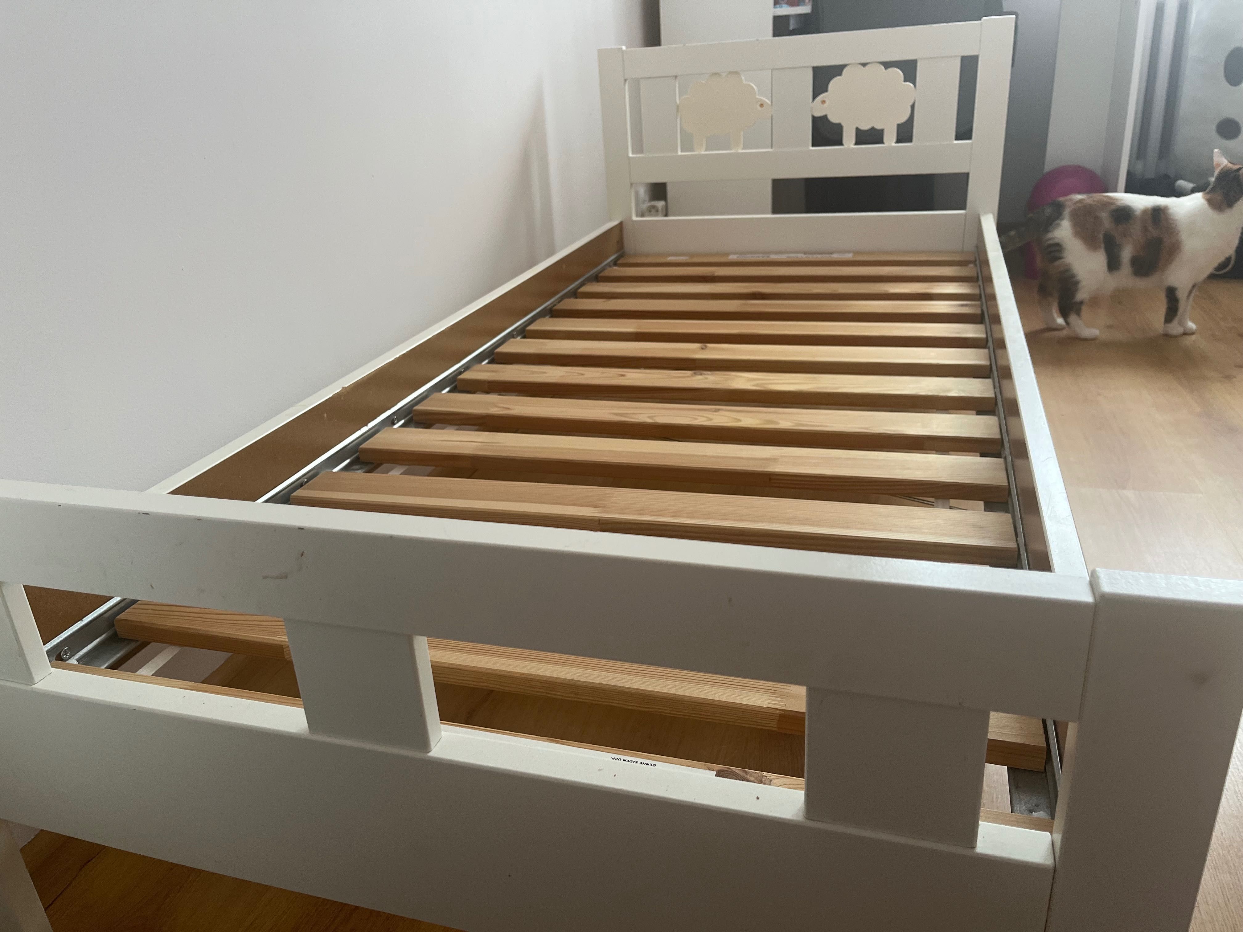 Łóżko dziecięce IKEA KRITTER 70×160 cm + materac – z owcami