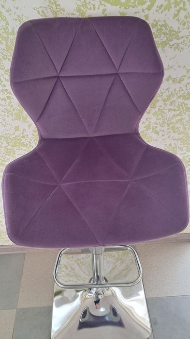 Крісло бровиста,  барний стілець