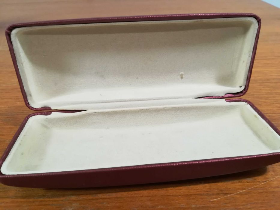 Etui na okulary Face2Face ciemnoróżowe