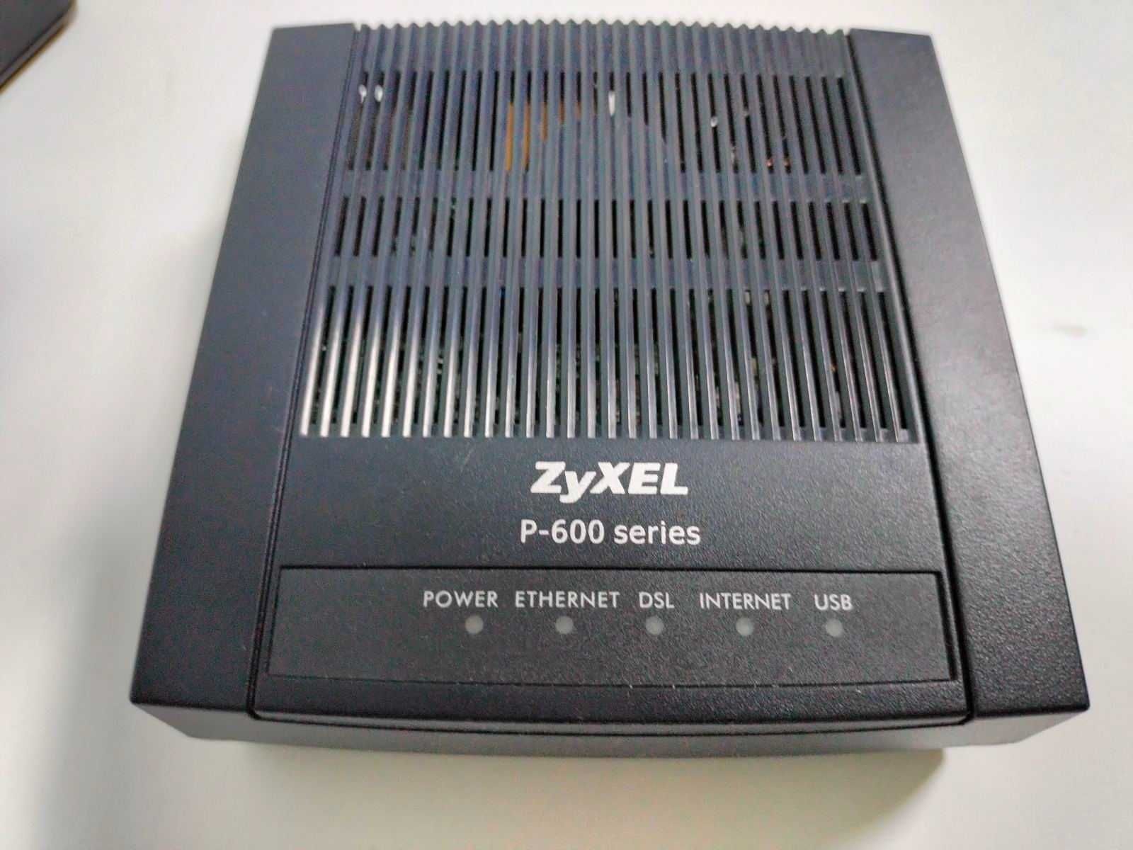 ZyXEL P-660RT3 Модем ADSL2+