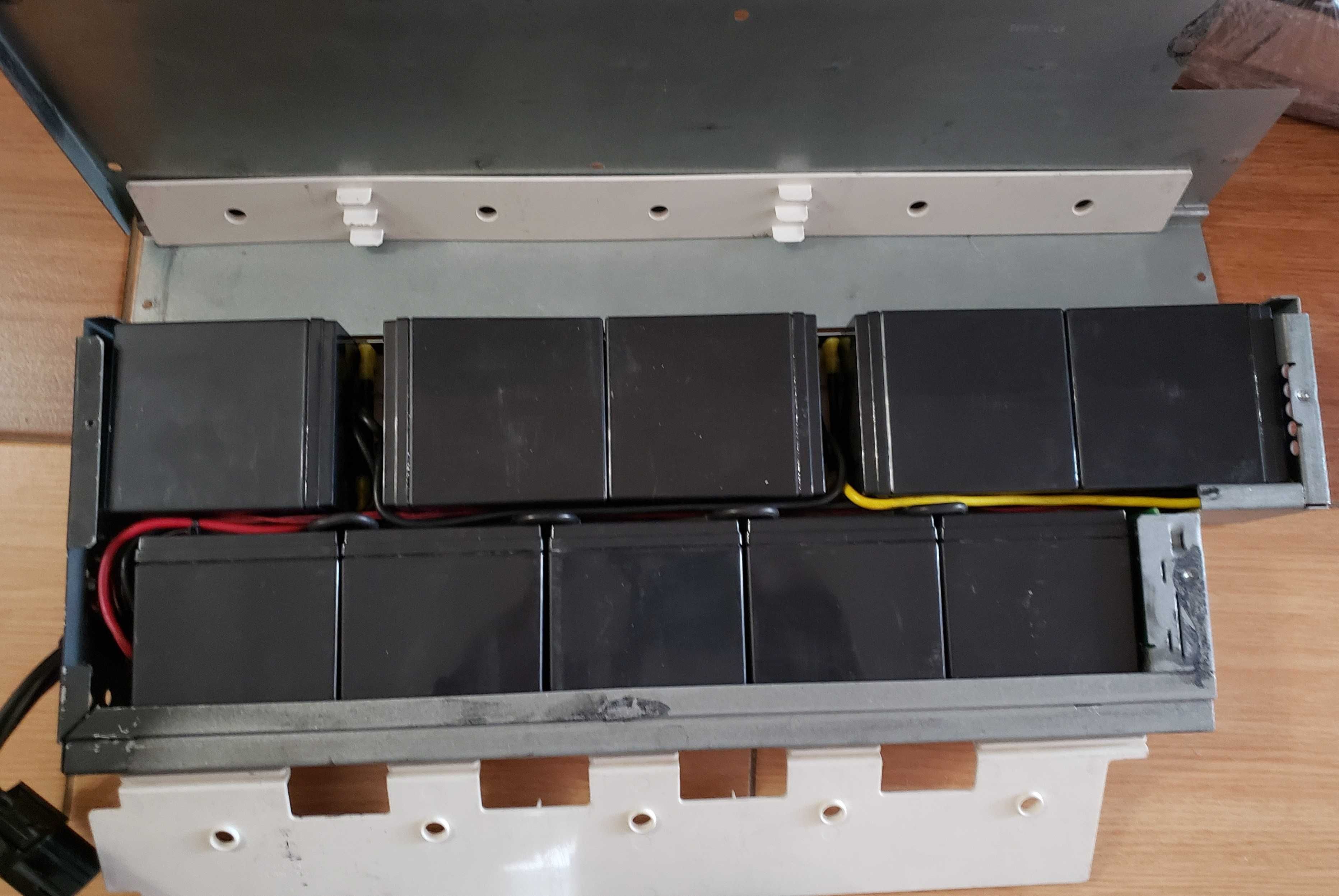 ББЖ APC Smart-UPS 2200VA 2U LCD Rackmount