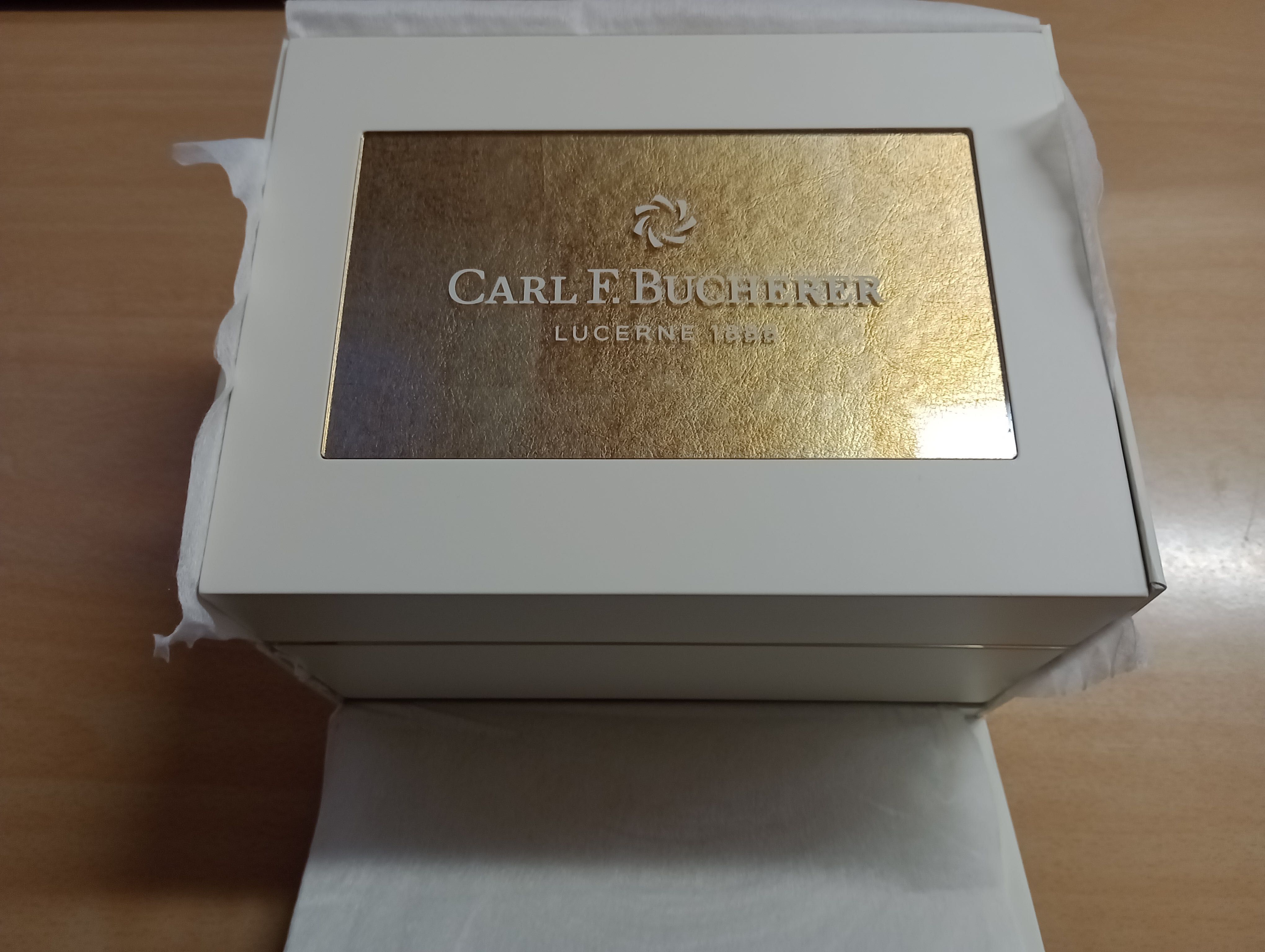 CARL F. BUCHERER MANERO AUTODATE - Ekskluzywny Szwajcarski Zegarek
