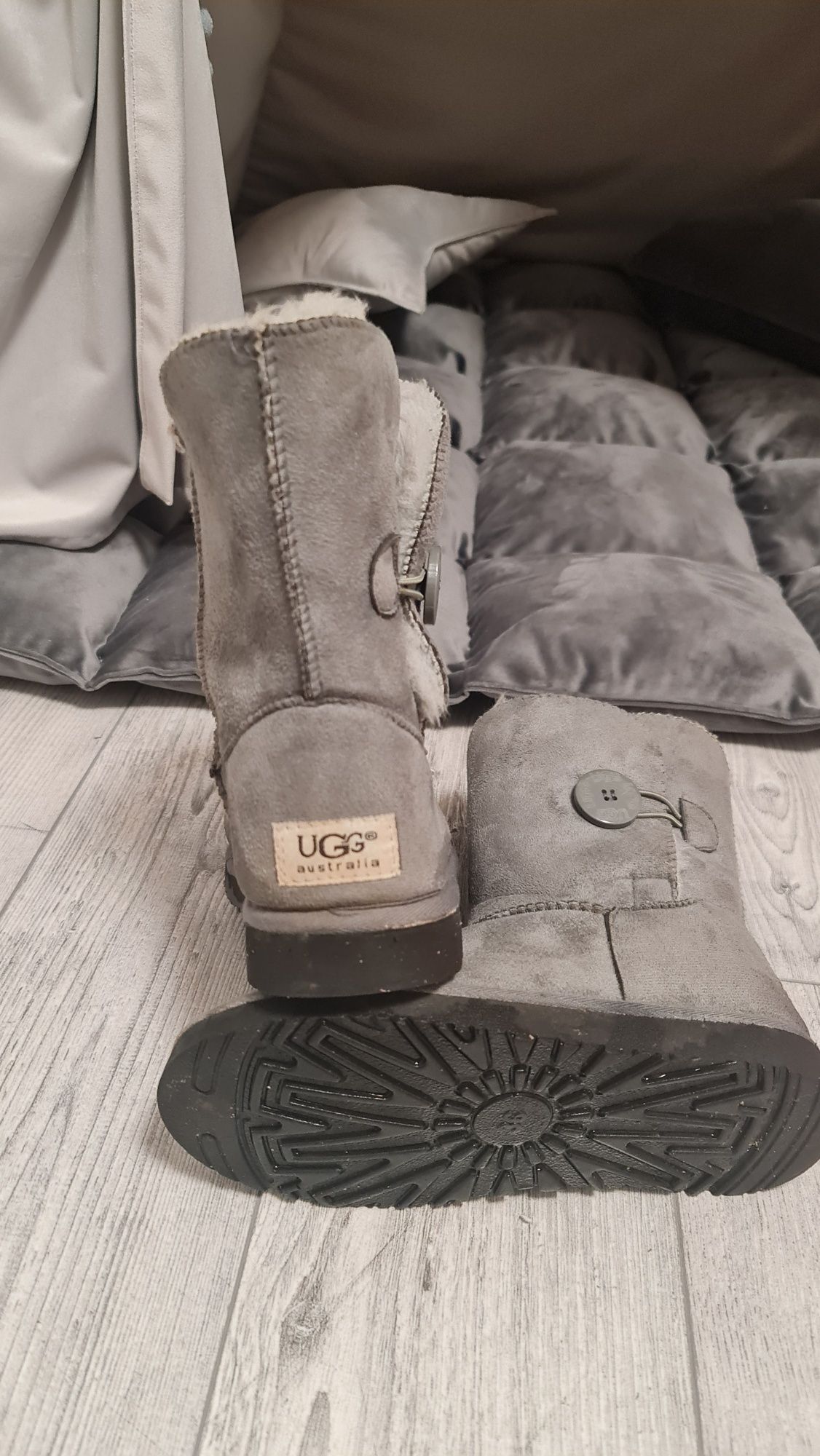 Уггі жіночі (Ugg)