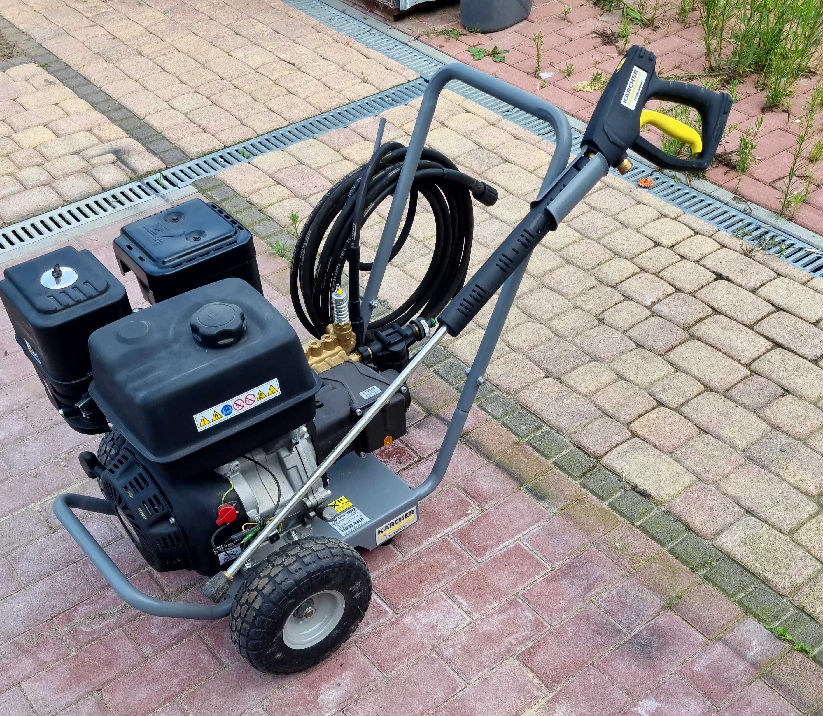 HD 9/25 G Classic (300maxbar, 900l/h) profesjonalna myjka Karcher