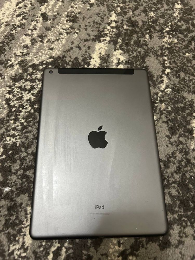 Планшет Apple iPad 8, 32 GB