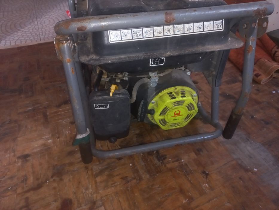 Gerador a gasolina negociável