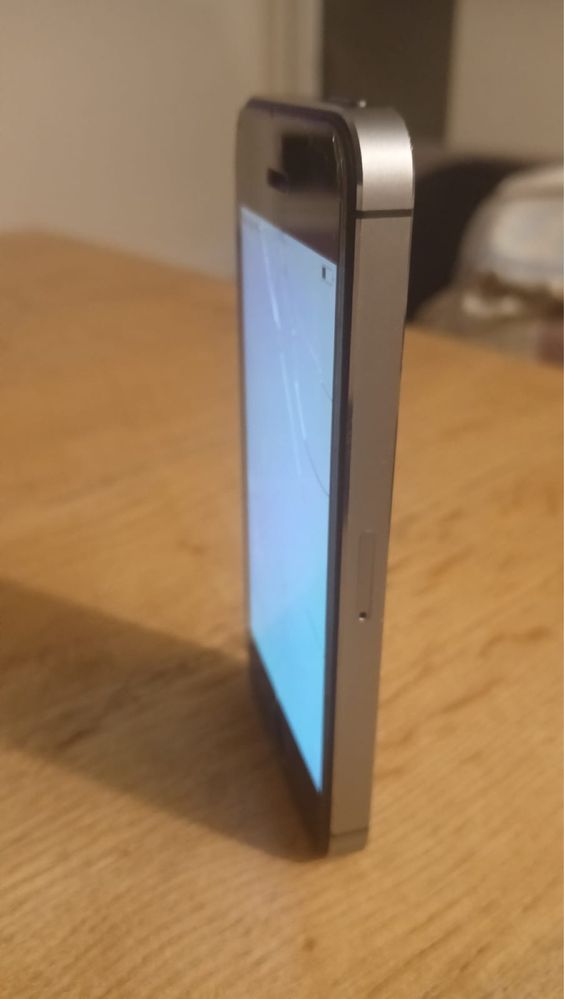 Klasyk iphone se pierwsza generacja 2 sztuki etui gratis szklo
