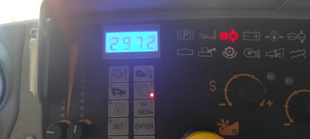 Комбайн New Holland TC5080