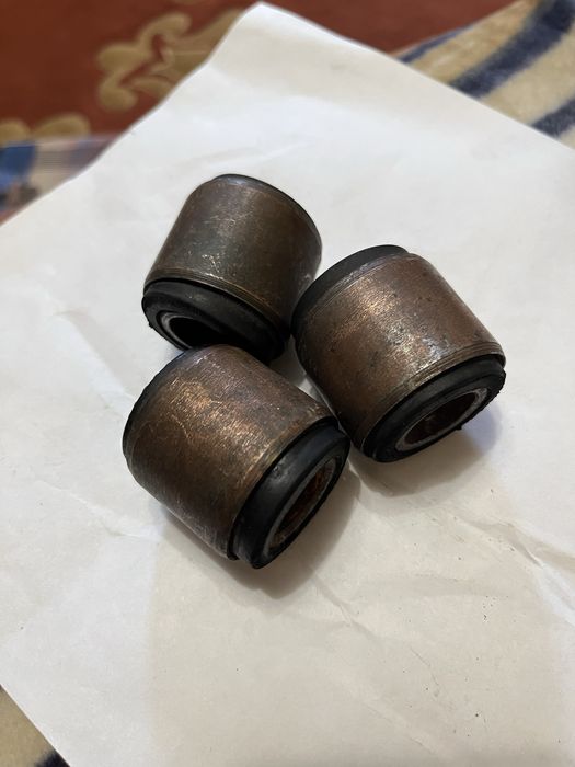 Сайлентбоки рычагов