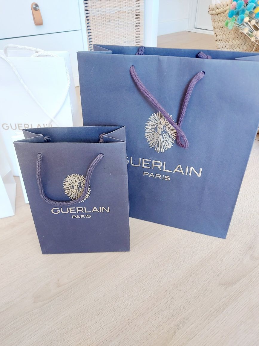 Sacos da marca Guerlain