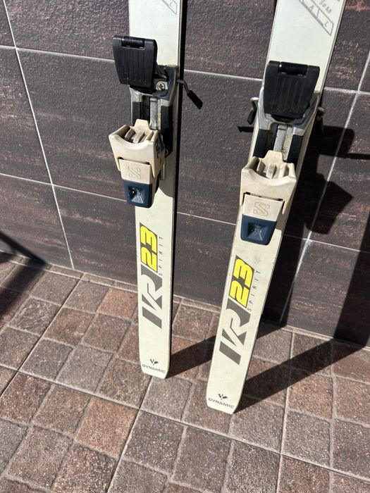 Skis Dynamic VR23
