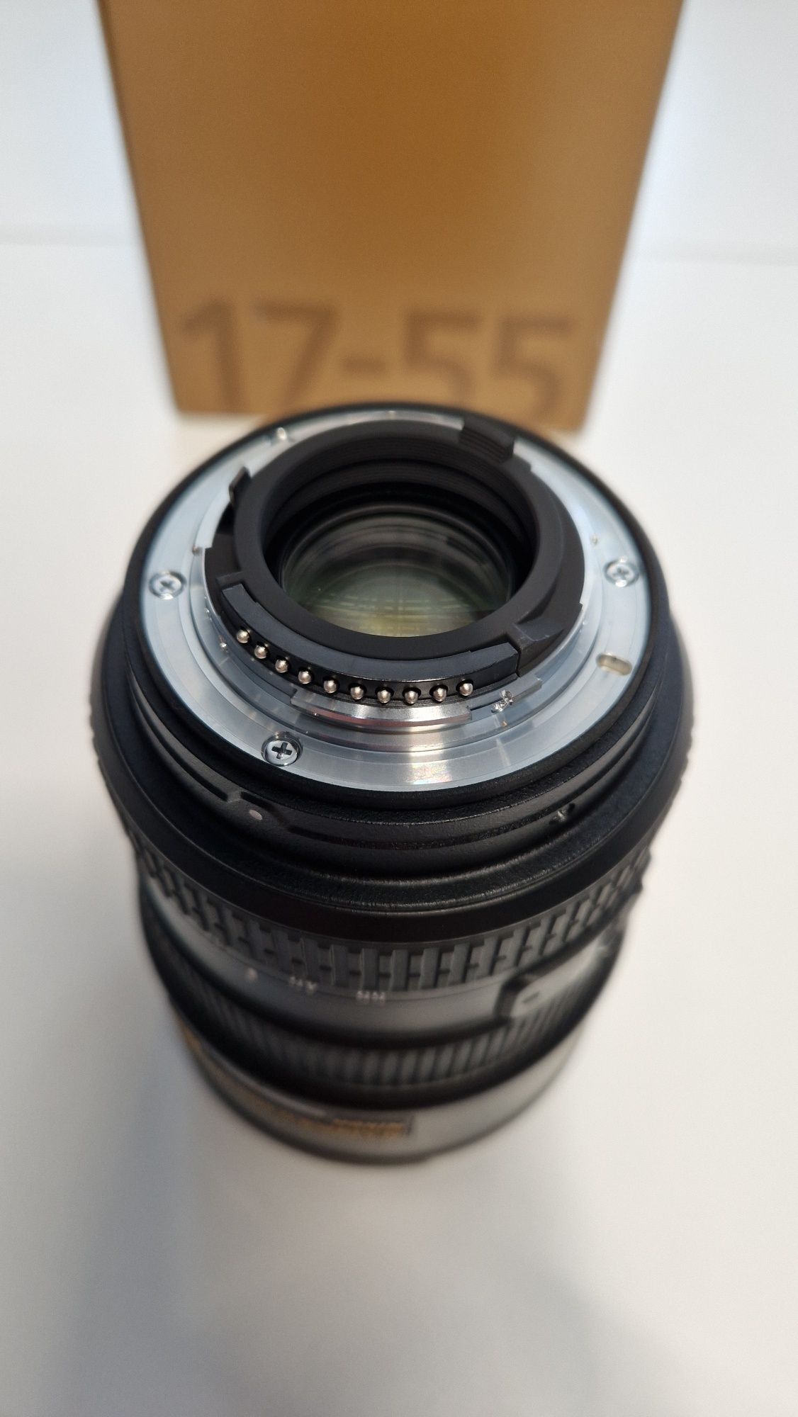 Nikon AF-S DX 17–55 mm f/2.8G ED - stan idealny.