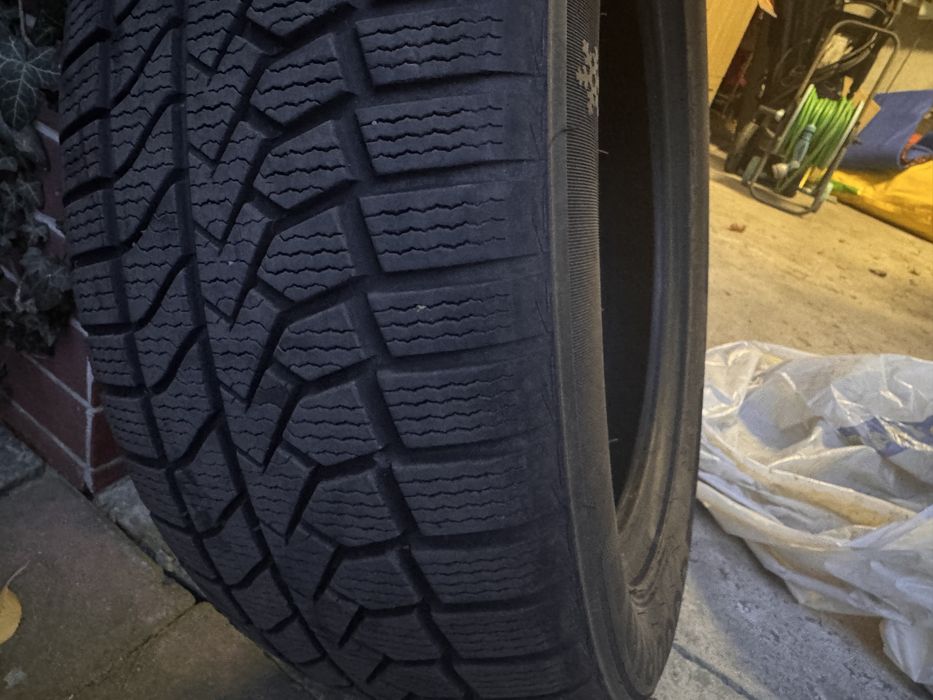 Opony zimowe 225/55 r18