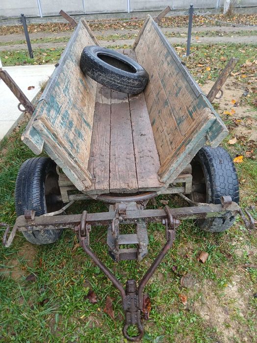Кінний віз ,з причепним до трактора