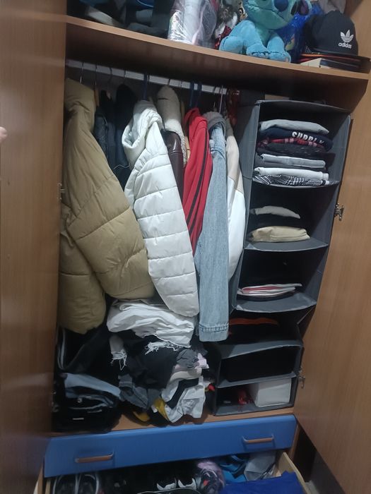 Vendo roupeiro usado mas em muito bom estado