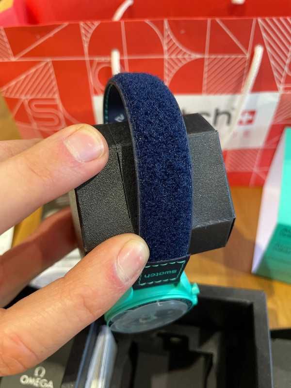 Omega x Swatch SO33L103 Polar Lights - Ekspresowa Dostawa