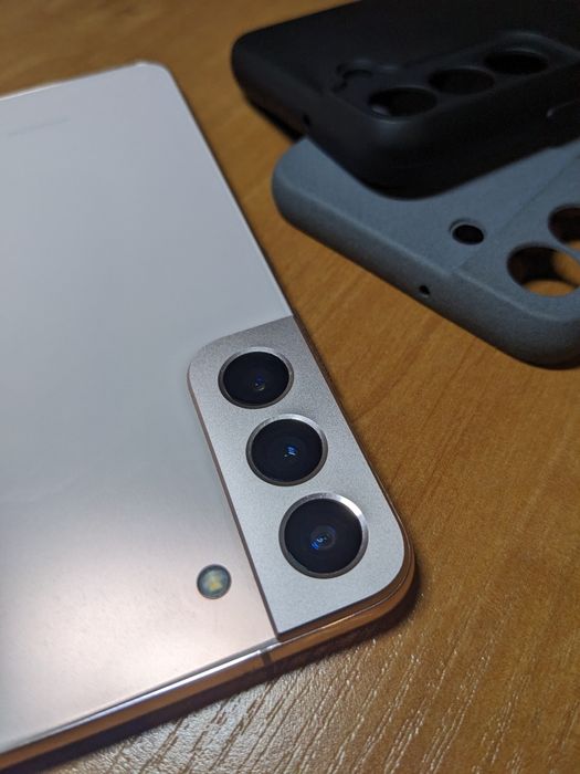 Samsung S22 8/128 идеальний