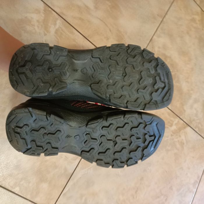 Черевики осінні Quechua MH100 Mid