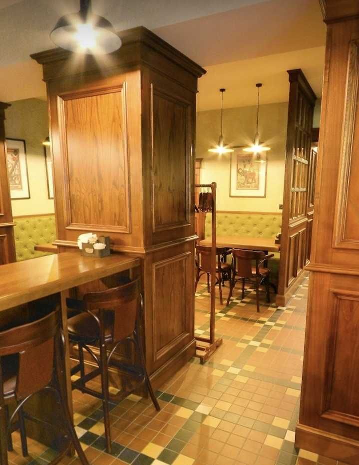«Watson Pub» – справжній англійський паб у центрі міста.