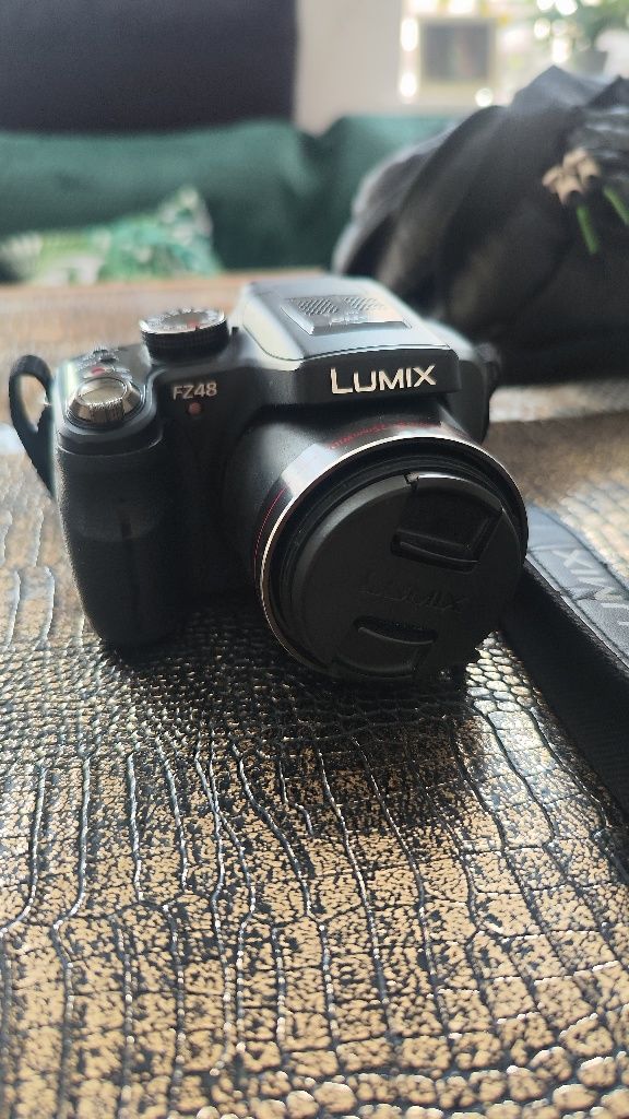 Aparat Lumix Panasonic DMC-FZ48