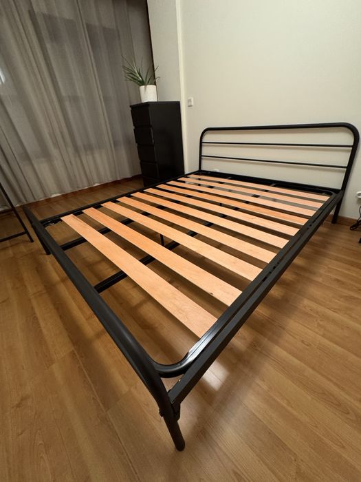 Cama ferro + colchão 160x200cm