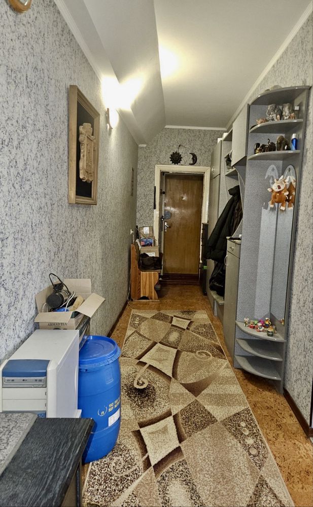 Продаю 3 х комнатную квартиру в ЦЕНТРЕ/ М. Морская/ СЕРТИФИКАТ