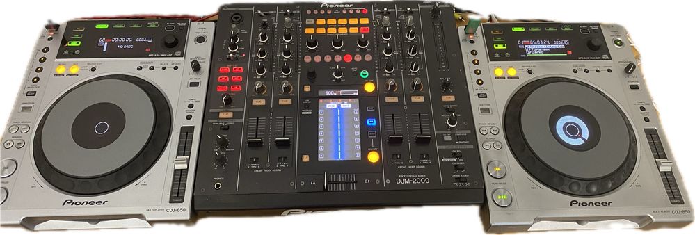 Konsola Dj Pioneer cdj-850 plus mikser DJM-2000