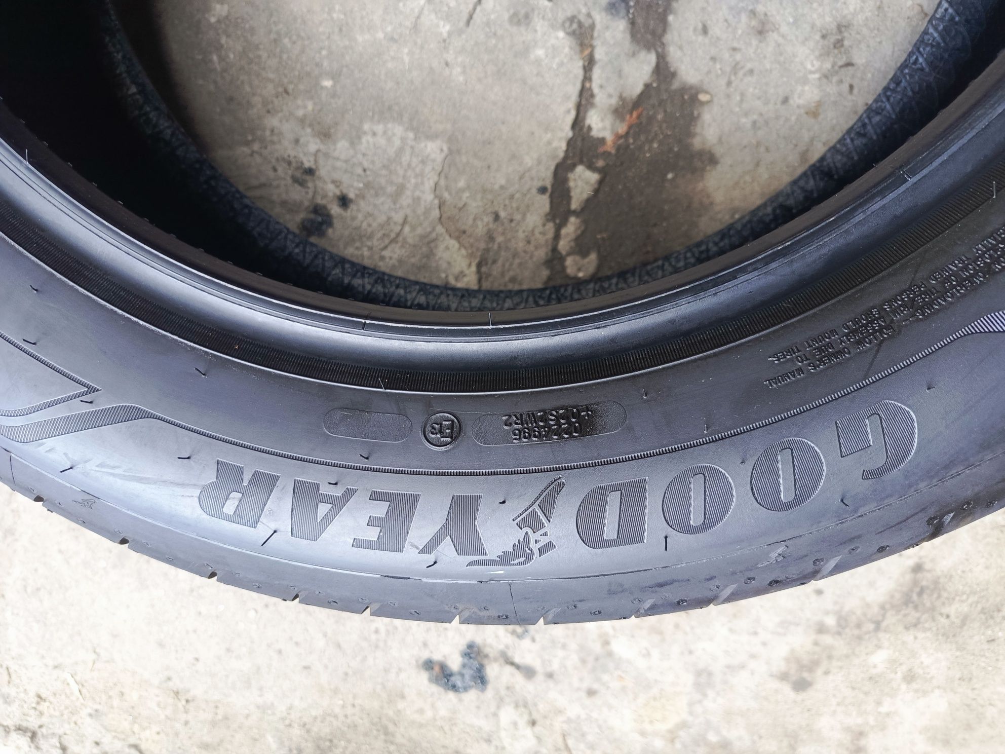 Sprzedam nowe opony Goodyear 215/55 r18