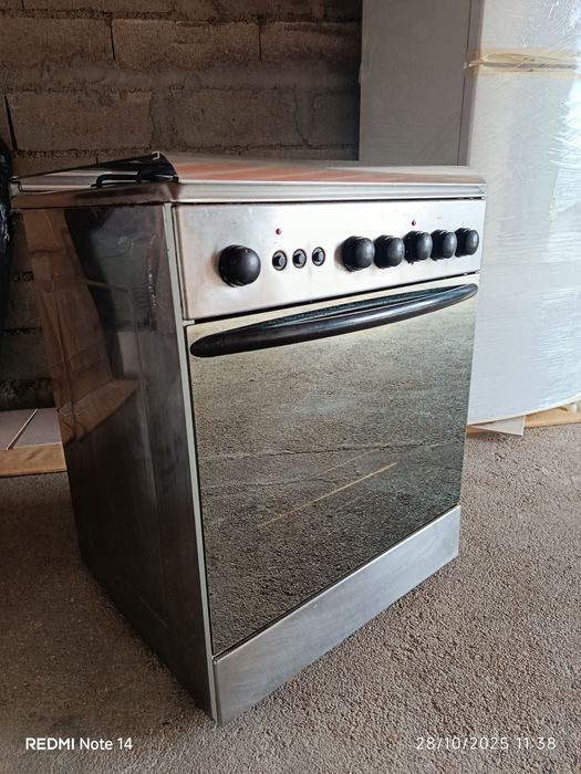 Fogão Whirlpool a gás e elétrico