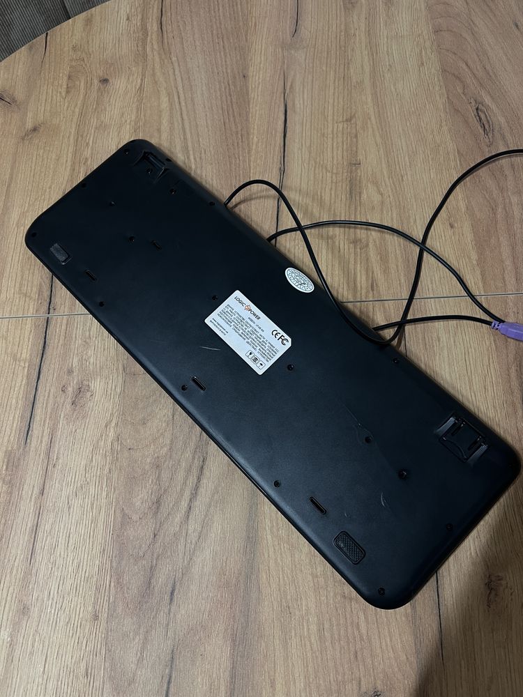 Монітор Samsung SA100 + клавіатура LogicPower