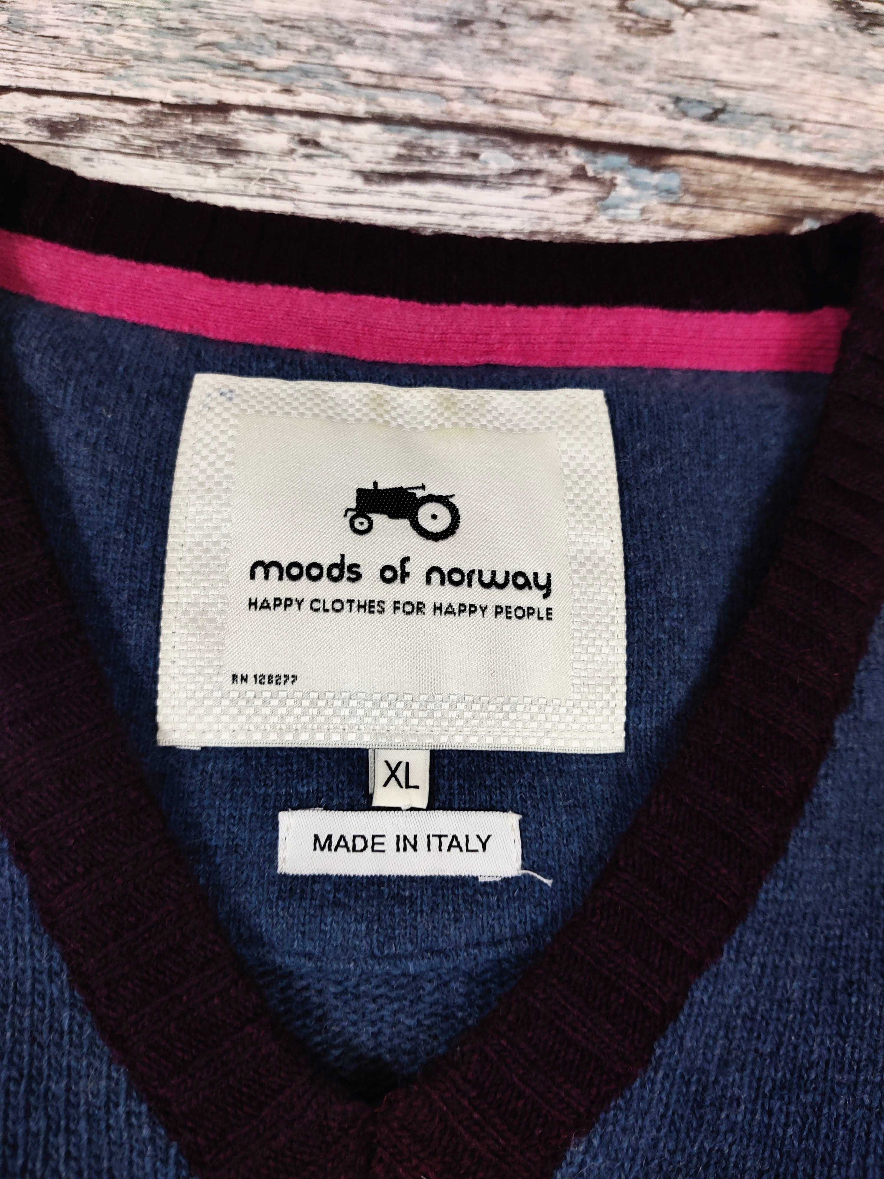 Moods of Norway sweter V-neck 80% wełna śliwka curry i niebieski XL
