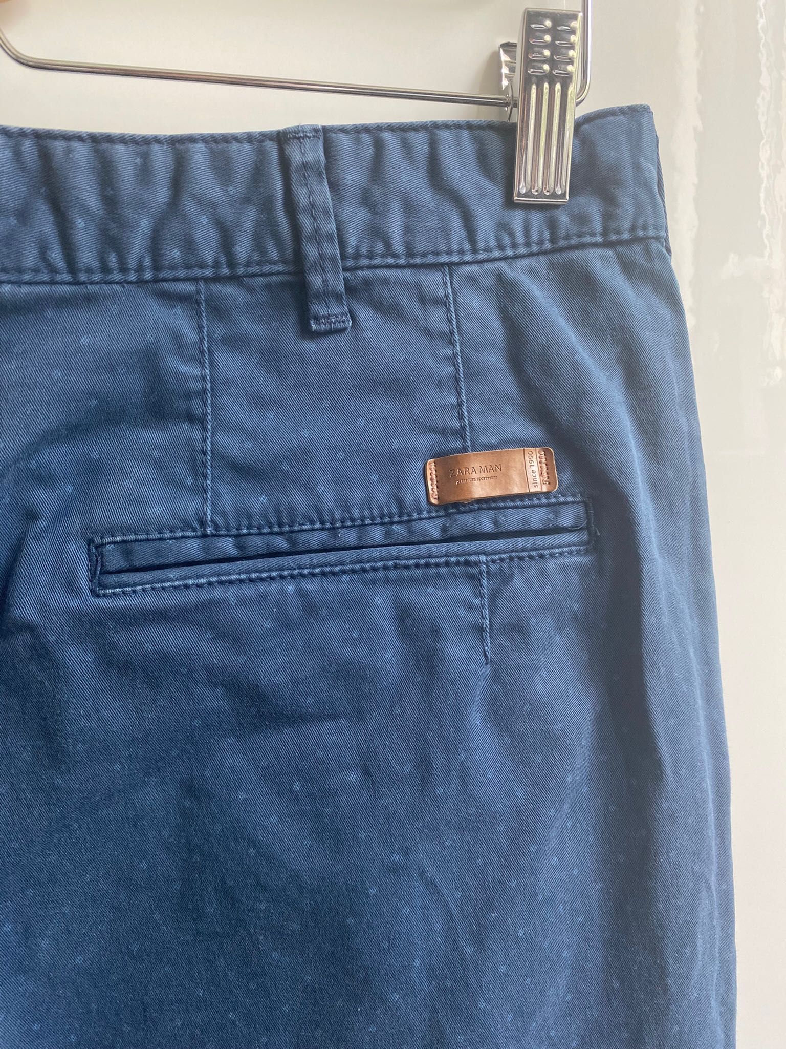 Zara Man niebieskie spodnie męskie chinosy  42 drobny wzór