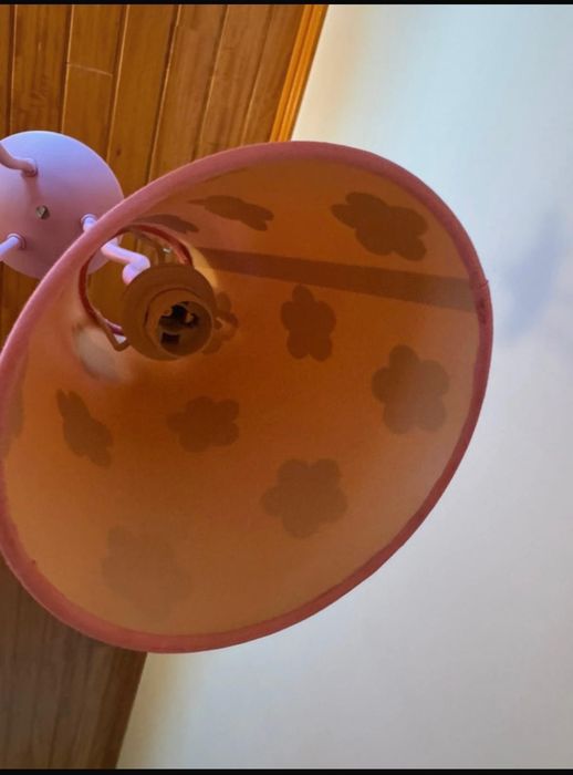 Candeeiro de quarto de menina