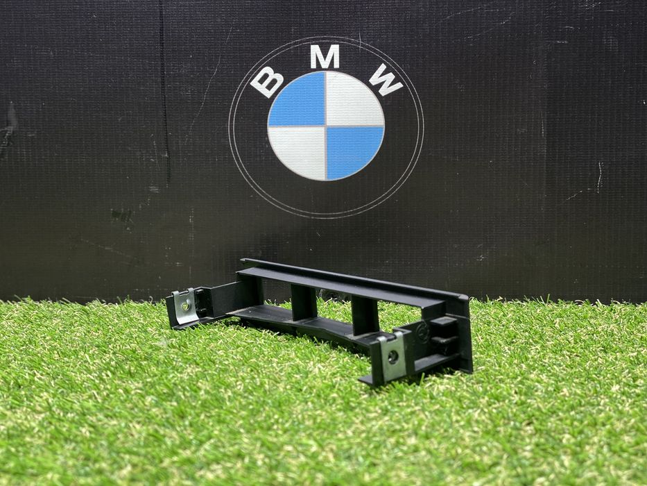 Рамка заднього Дивана Bmw E38