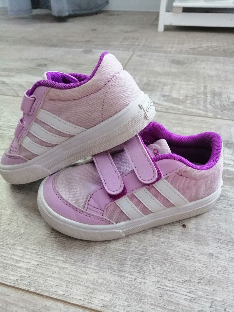 Buty adidas r. 25