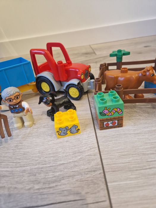 Lego duplo farma traktor krowa pies przyczepa