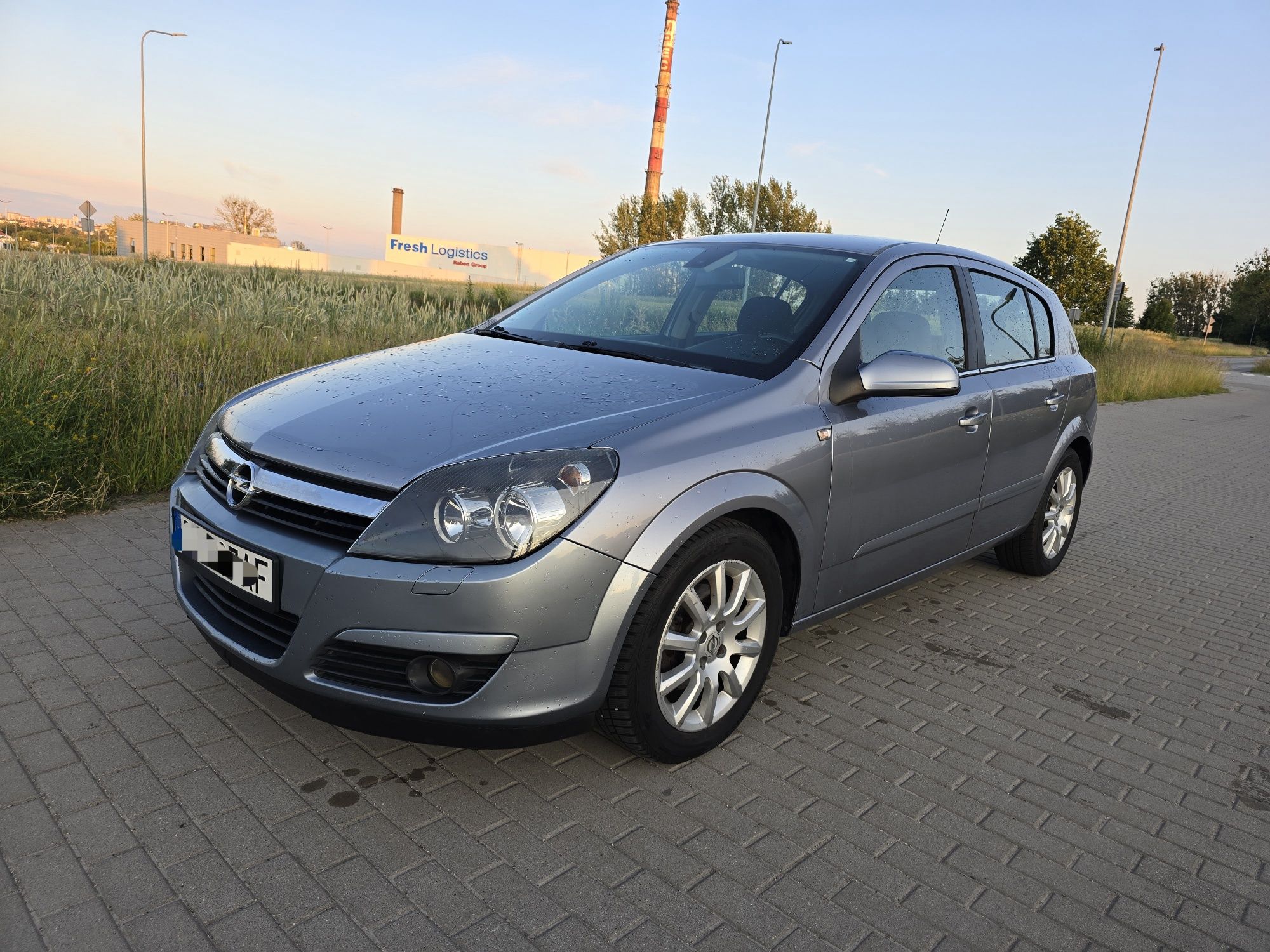 Opel Astra H 1.6 benzyna