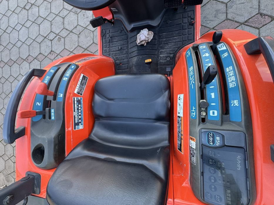 Kubota KT230 мини-трактор из Японии