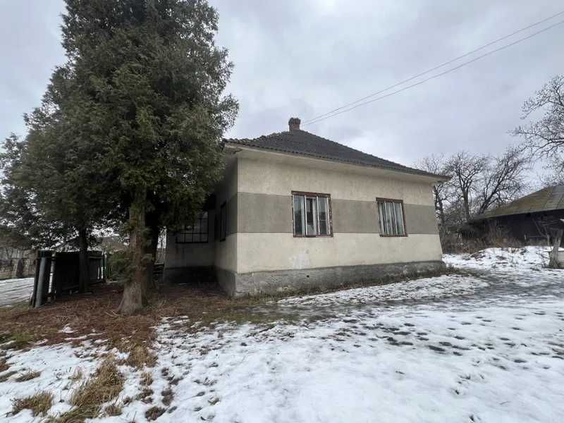 ПРОДАЖ - Нежитлові будівлі, загальною площею, 595,2м2  м. Тлумач