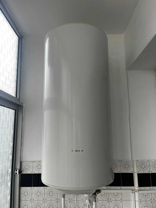 Conjunto de Eletrodomésticos Usados em Bom Estado – Frigorífico, ...