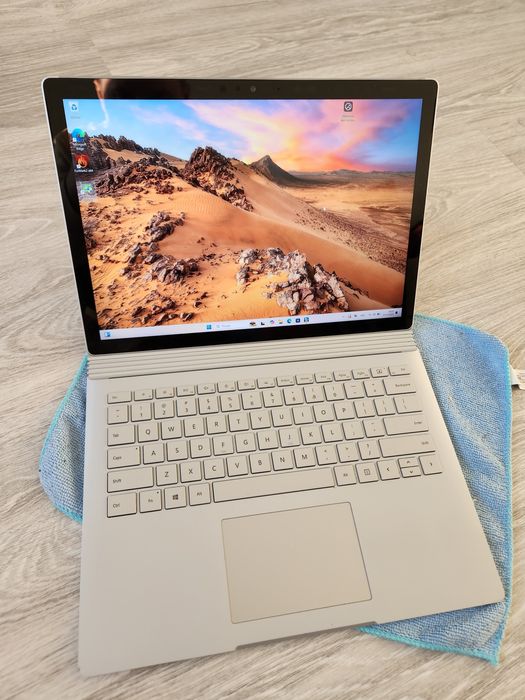 Microsoft Surface Book  13.5"_Core i7-8565U_8Gb 256gb+GeForce 1050 GTX