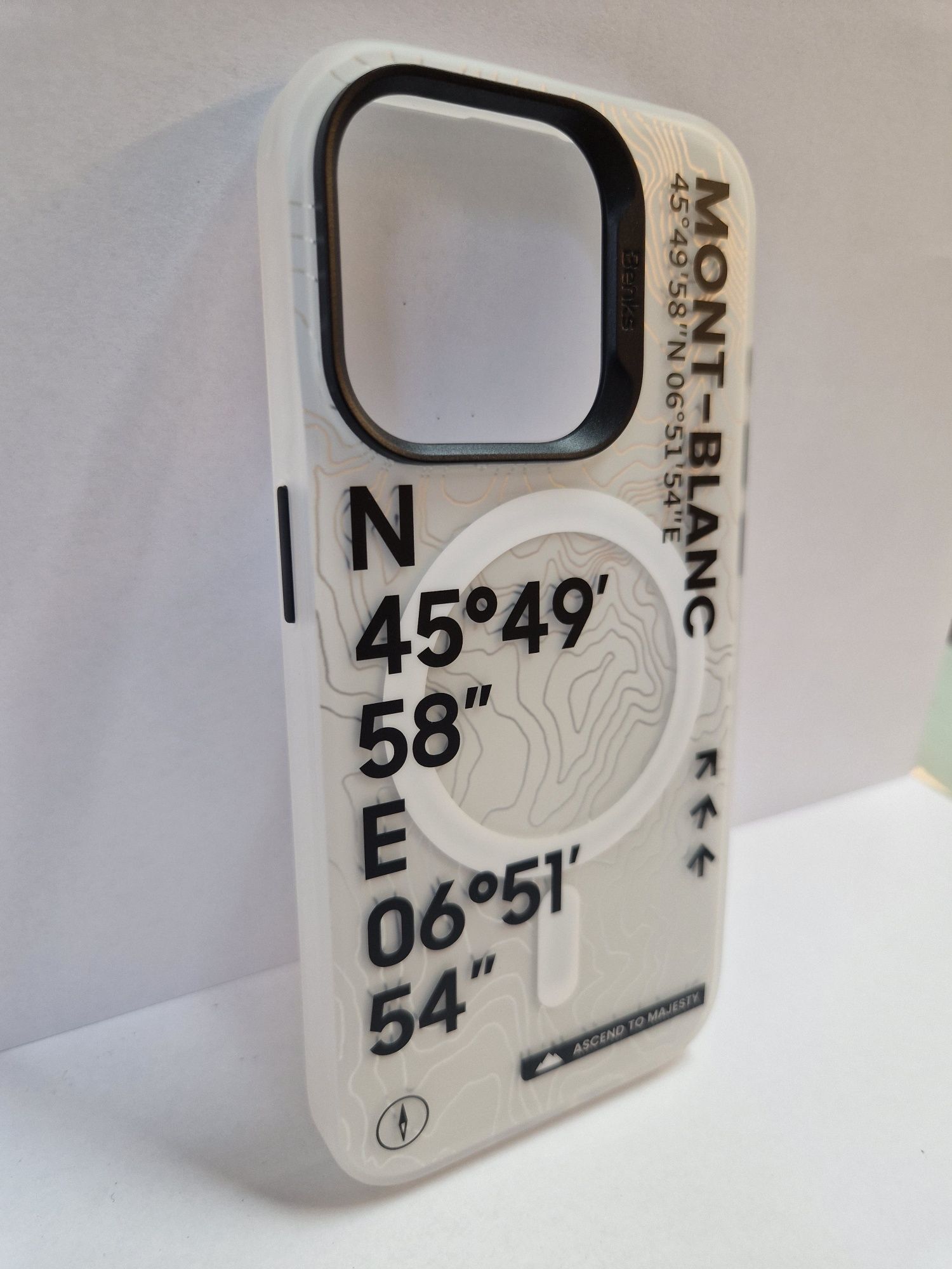 Benks Etui Magnetic Summit Mont Blanc do Iphone 15 Pro