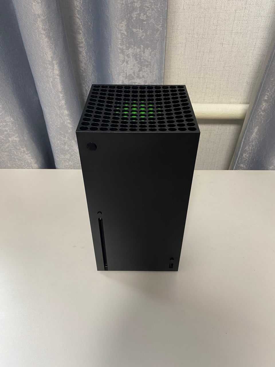 ПРОДАМ Xbox Series X