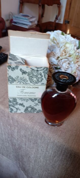Perfume " Eau de Rochas " antigo