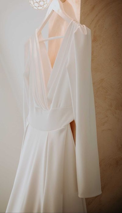 Suknia ślubna z odpinanym trenem rozmiar 38/40