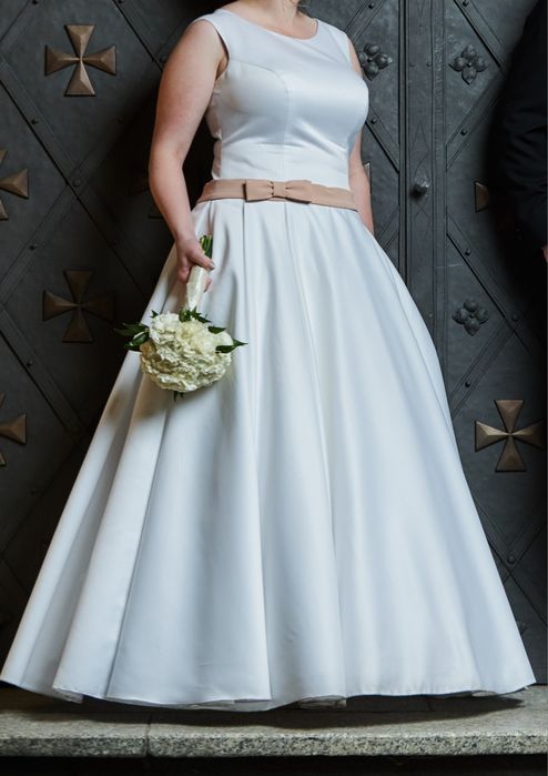 Suknia ślubna litera A