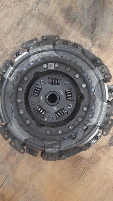 Оригінальний комплект з маховиком DSG7 DQ-200