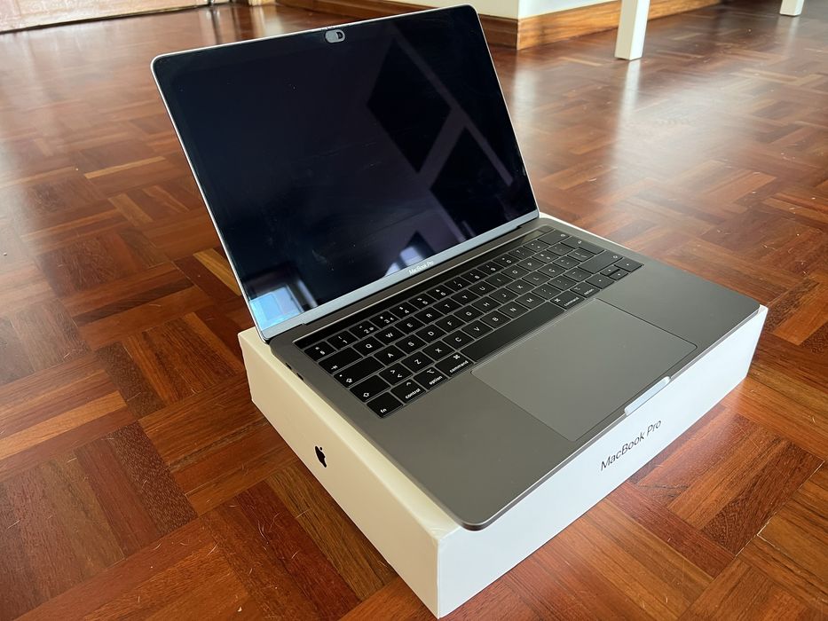 MacBook Pro 2018 | i5 | 8GB RAM | 256GB SSD | 43 ciclos