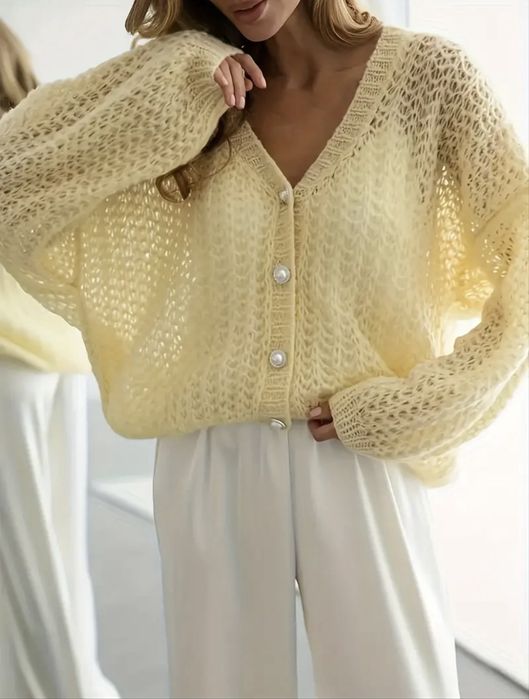 Жіночий елегантний светр