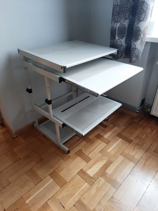 Biurko komputerowe metalowe